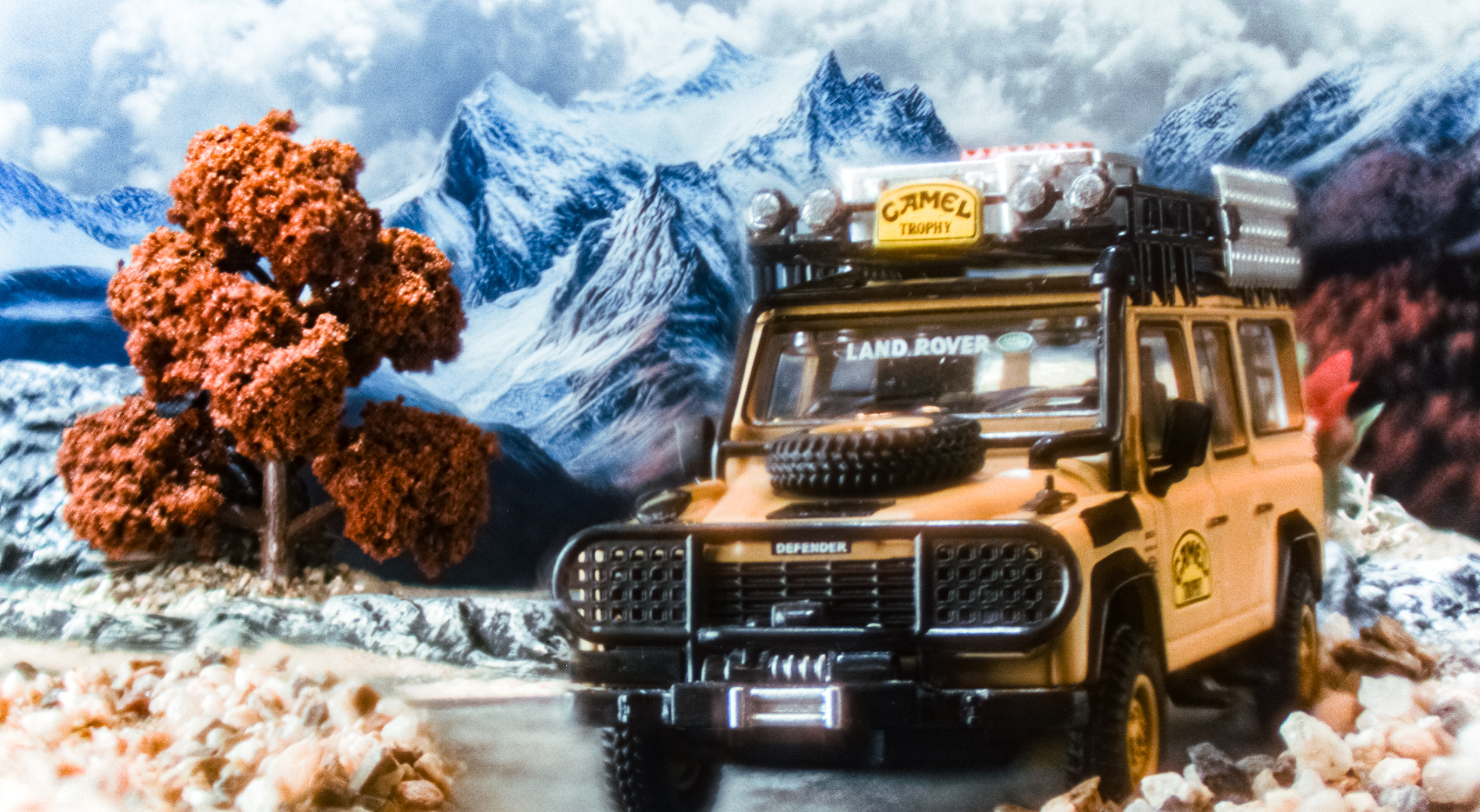 SV-PDAF (ours: 4 images)